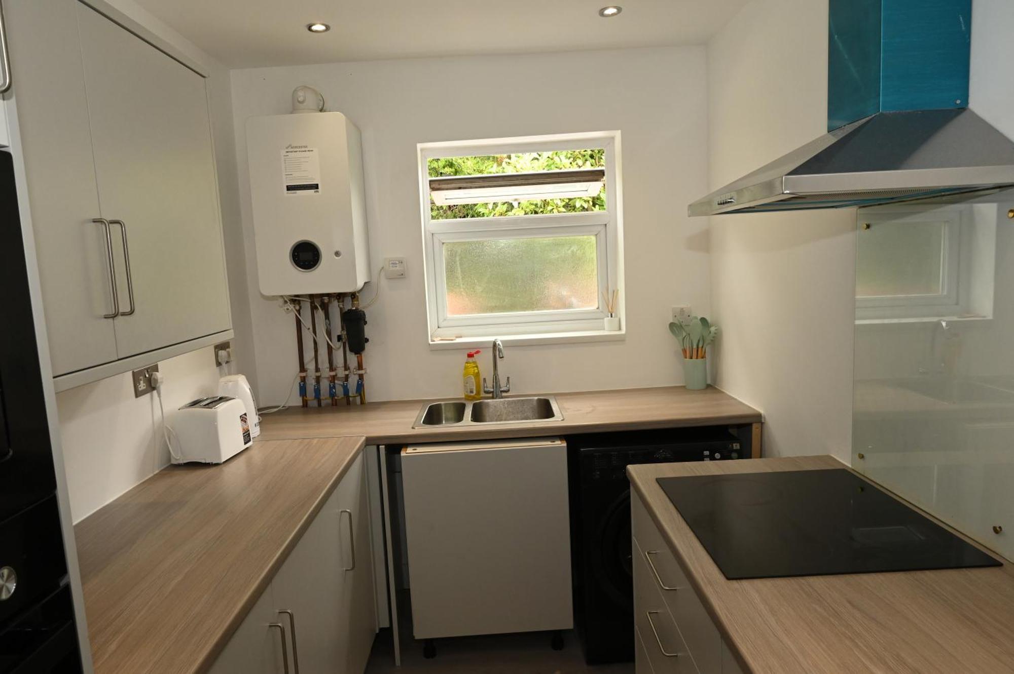 Cozy Luton Apartment Chatham  Bagian luar foto
