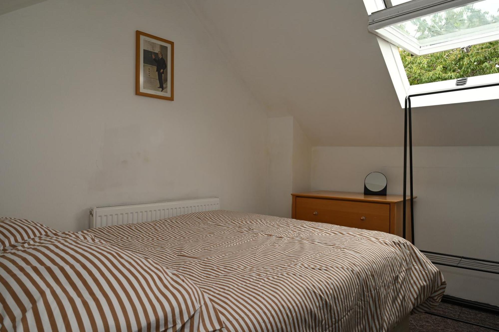 Cozy Luton Apartment Chatham  Bagian luar foto